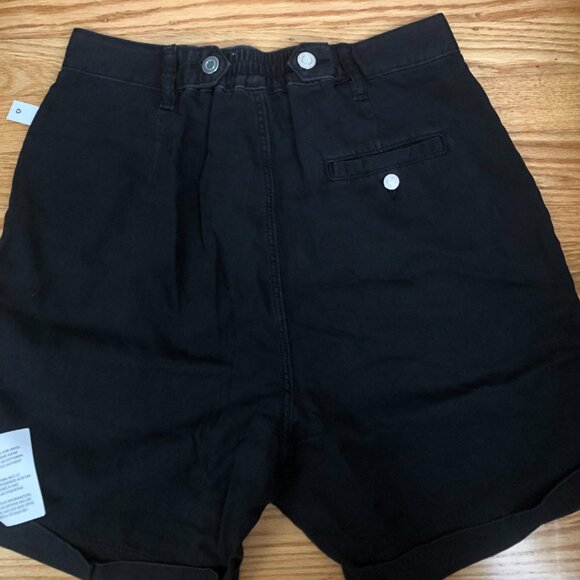 ASOS denim short in black with pleat detail - Picture 4 of 5